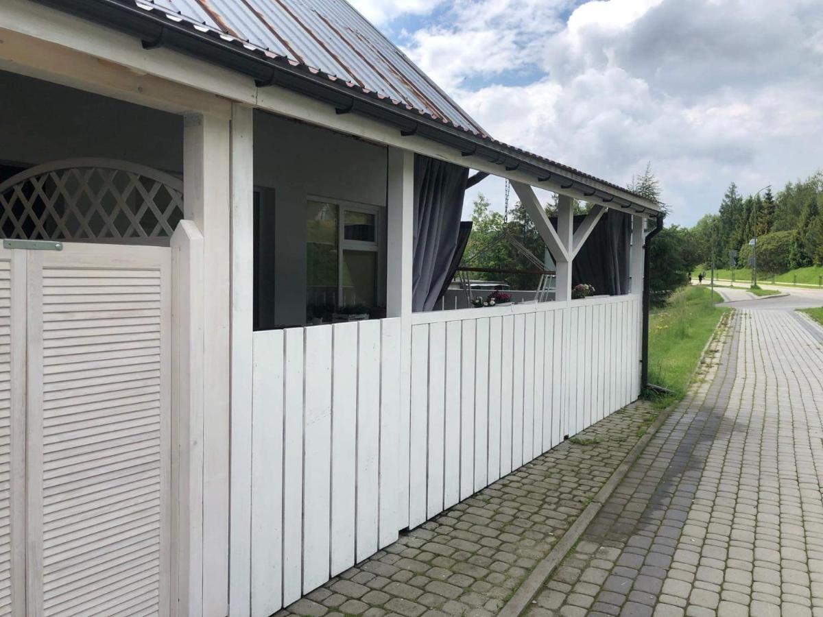 Apartament Deja Vu-Bieszczady Ustrzyki Dolne Exterior foto